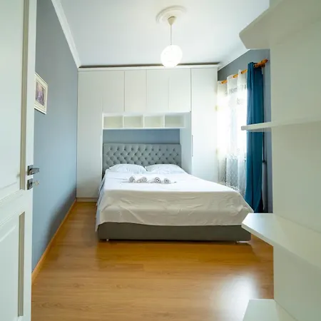 Ring Center Spacious 2 Bdr * Tirana