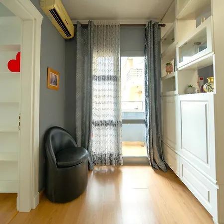 Apartmán Ring Center Spacious 2 Bdr Tirana